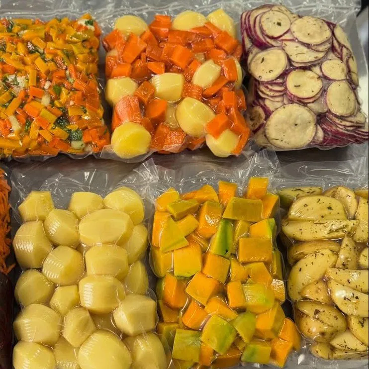 Verduras y frutas listas para vender 10